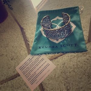 Kendra Scott bracelet